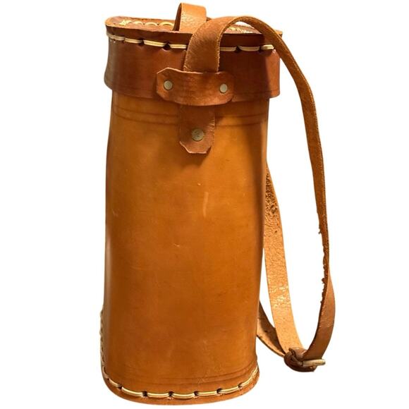 Amazon.com: ALMAOS| Leather Matera for Yerba Mate Gourd and  Handmade Rigid Leather Matera Carry Bag for Yerba Mate Set Gourd Thermos Travel